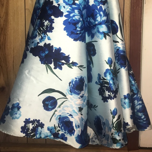 Royal blue prom dress - Picture 2 of 7